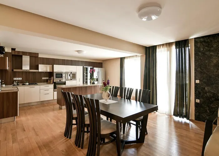 Flat With Monster Living Διαμέρισμα *