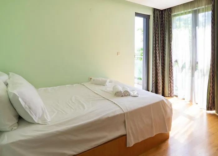 Flat With Monster Living Βάρνα