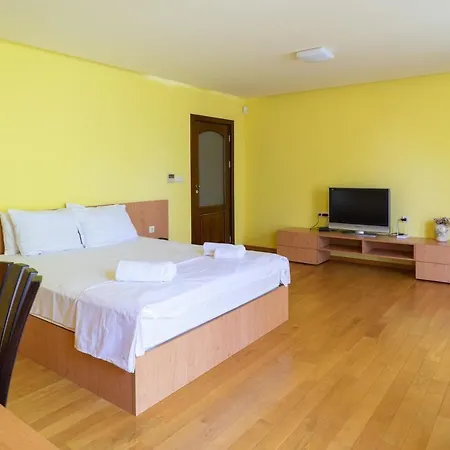 Flat With Monster Living Lejlighed Varna